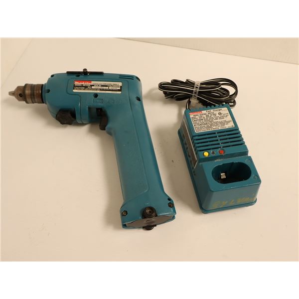 PERCEUSE SANS FILS MAKITA 6012HD AVEC CHARG, ET BATT