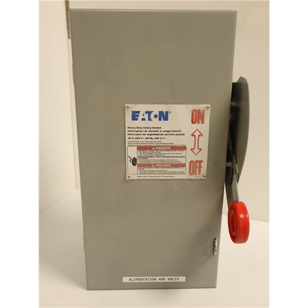 INTERRUPTEUR SOUS COFFRET EATON