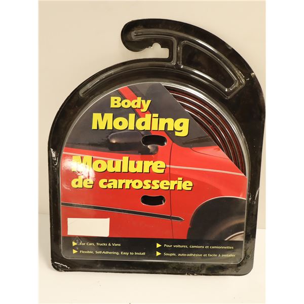 MOULURE DE CARROSSRIE