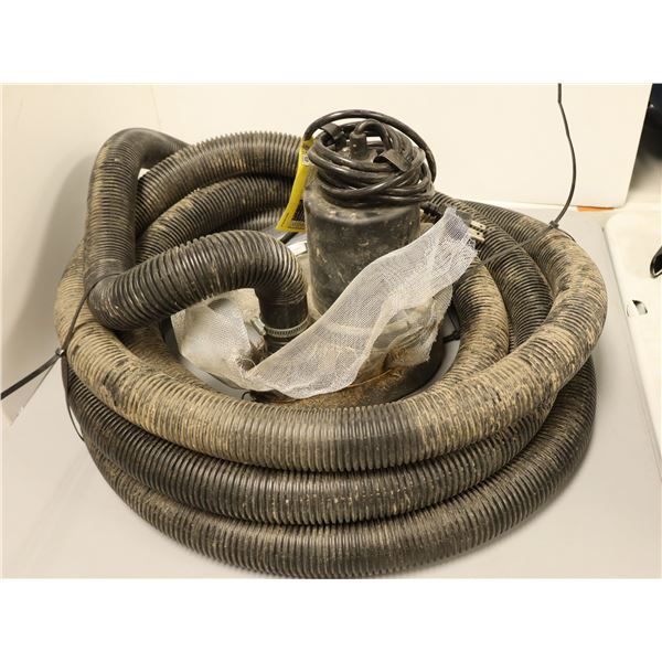 POMPE UTILITAIRE IMMERSIBLE MASTERCRAFT 12L/h 1/2 H.P.