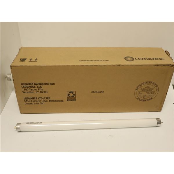 LOT DE 18 BTE DE 24 LAMPES FLUO  SYLVANIAF15T8/8 6500K   DAYLIGHT