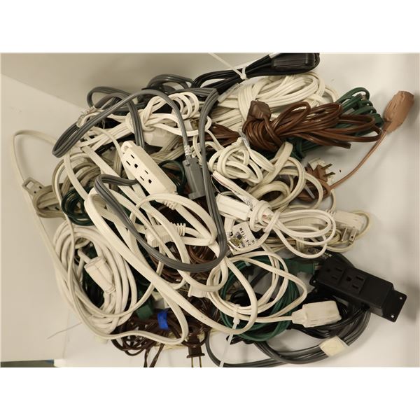 LOT DE 55 EXTENSIONS ELECTRIQUES