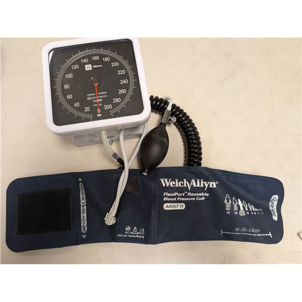 TENSIOMÈTRE ANÉROIDE MURAL WELCH ALLYN