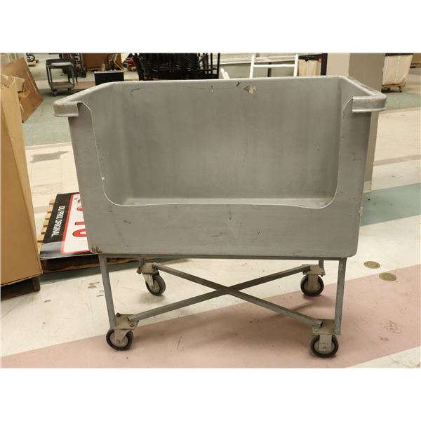 BAC MOBILE EN PLASTC (ELEVER COUPE LATÉRALE) 45"x28"x38"