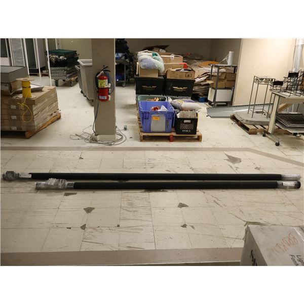 LOIT: 2 STORES AVEC TELECOMANDE