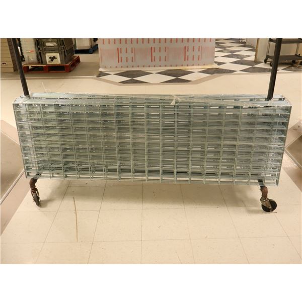 LOT DE 24 GRILLE MÉTALLIQUE 72"x22"