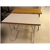 Image 1 : LOT DE 2 TABLES PLIABLE ASST