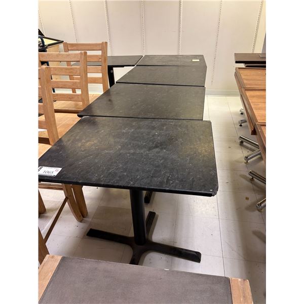 LOT DE 5 TABLE BISTRO DESSU EN PIERE 30"x24"x30"
