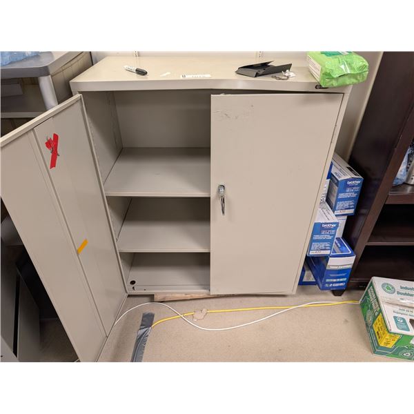 CABINET EN METAL  36"X18"X42"