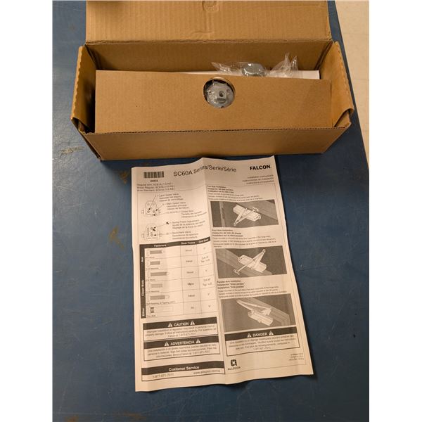 BRAS DE PORTE À FERMETURE AUTOMATIQUE