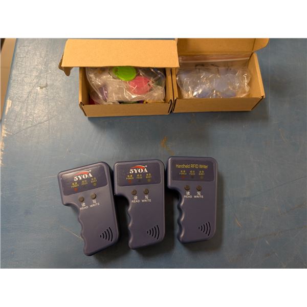 LOT DE 3 ÉCRIVAINEURS RFID ET ÉTIQUETTES DE CLÉS