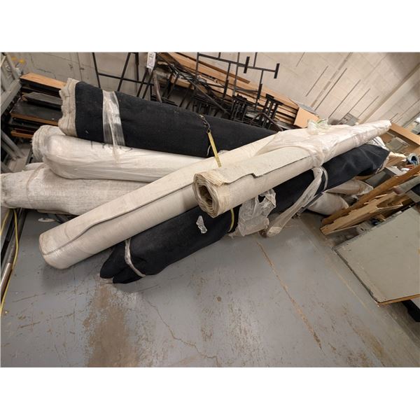 LOT DE 8 ROULEAUX DE TAPIS  180" DE LONGEUR
