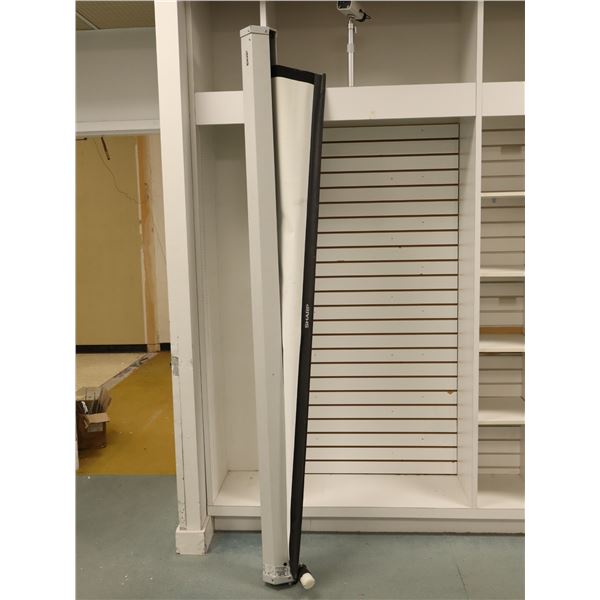 ÉCRAN DE PROJECTEUR ALIMENTÉ (SANS TÉLÉCOMMANDE PRISE 240/208)