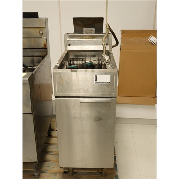 FRITEUSE À GAZ 16"x30"x47"