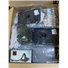 Image 2 : 8 Boxes of Assorted Amazon Overstock Clothing