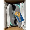 Image 2 : Group of 4 STQ Model ST230387 Grey Teal/Women SIze 9.5