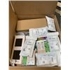 Image 2 : Pallet of Amazon - Fast Chargers, Liquid Foundation, Heatless Hair Curler, Screen Protector, Kasa Sm