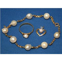 White Pearl Ring, Pearl Bracelet & Pearl Pendant