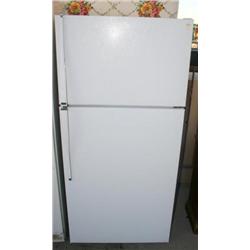 REFRIGERATOR BY HOTPOINT