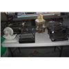 Image 2 : Table Lot Of Vintage Typewriters Lantern