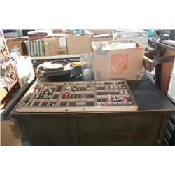 Small Desk With Mini Beer Display Bench, Bins