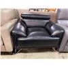 Image 2 : Modern Black Leather Lounge Chair with Adjustable Headrest