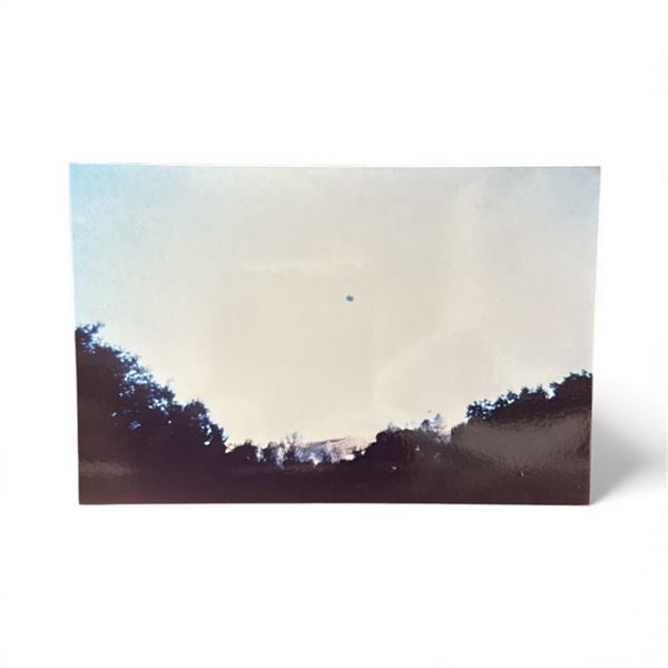 Photograph: UFO Overhead: Niles CA USA, May 25 1978 - Anonymous Photographer