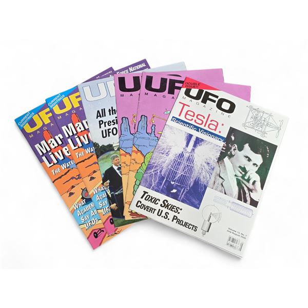 4 Pc - UFO Magazine (Volume: 15 - #1, #2, #7 & #8) (2000) - In Protective Sleeves