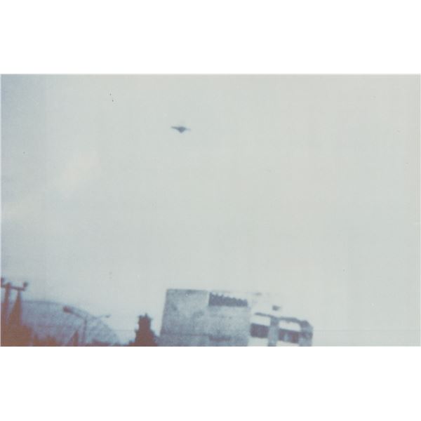Photograph: UFO Overhead: Puebla Mexico, Dec. 8 1992 - Taken by Luis N
