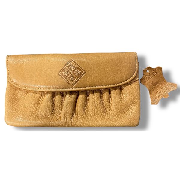 Canadian Tilley Deer Skin 3 Section Wallet - 8" wide x 4" tall - Still has the leather tag attached