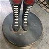 Image 3 : Vintage 5' Tall Drummer Boy on a 21" Diameter Base - Solid Construction