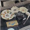 Image 2 : Vintage 15‑Piece Tobacciana Collection - Ashtrays, Lighters & Metal Tray
