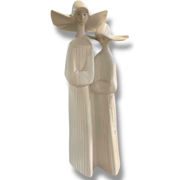 Elegant 1970s Vintage Lladro "Two Nuns" Figurine