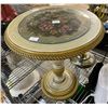 Image 2 : Group of Mixed Home Items - Pedestal Side Table, Table Lamp, Electric Kitchen Appliance, and More