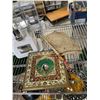 Image 3 : Group of Mixed Home Items - Pedestal Side Table, Table Lamp, Electric Kitchen Appliance, and More