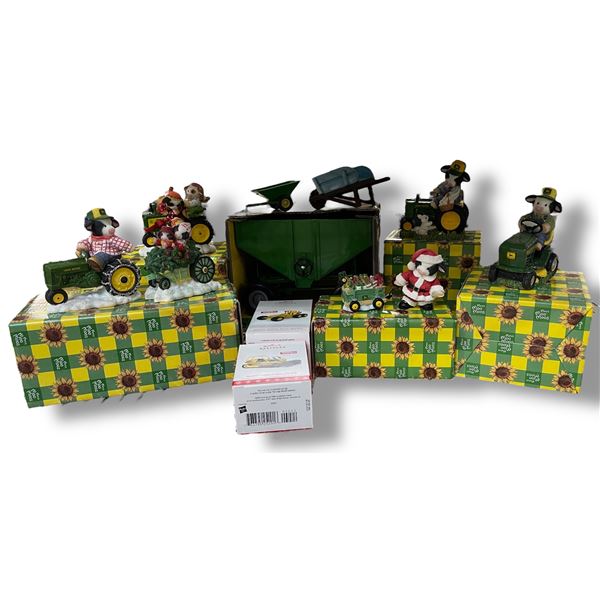 5 John Deere/Mary’s Moo Moos “Deere To My Heart” Figurine, 2 Hallmark [x=