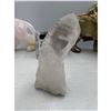 Image 3 : 3.7 INCH LUMERIAN  QUARTZ ROUGH POINTS