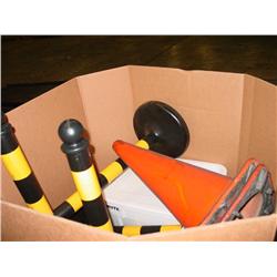 CANYON DOORS & STANDS & PARTS & SAFETY CONES (X2)