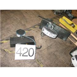 BUTTERFLY VALVES (2X)