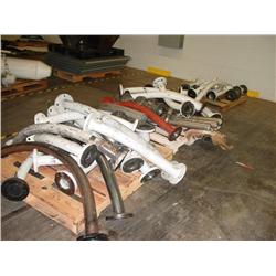 HOSES CONNECTORS & SWEEPS (4X) PALLETS