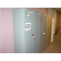 2 DOOR STORAGE CABINET & CUBBY (4X)