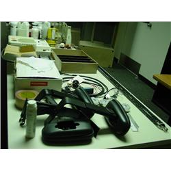 OFFICE MISC & TEST PIECES ON 3 DESK (1X)