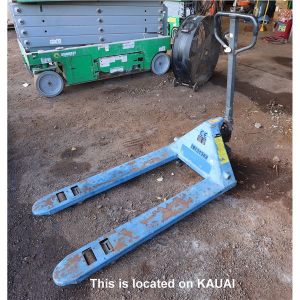(10131388) Pallet Jack, Model HJ5500 (Bent Handle, Functions Otherwise)