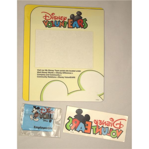 A Disney Voluntears Kit.
