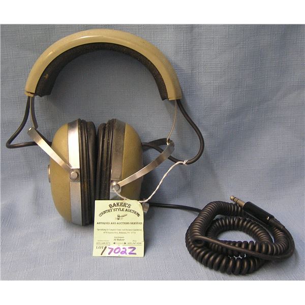 Professional quality Ross pro4AA head phones