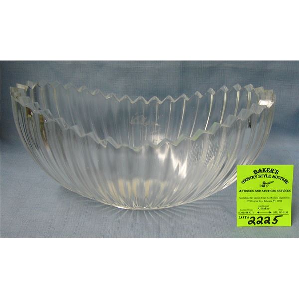 Crystal serving bowl