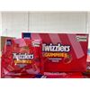 Image 2 : Twizzlers King Size Gummies Strawberry Pack Of 12 x 90g
