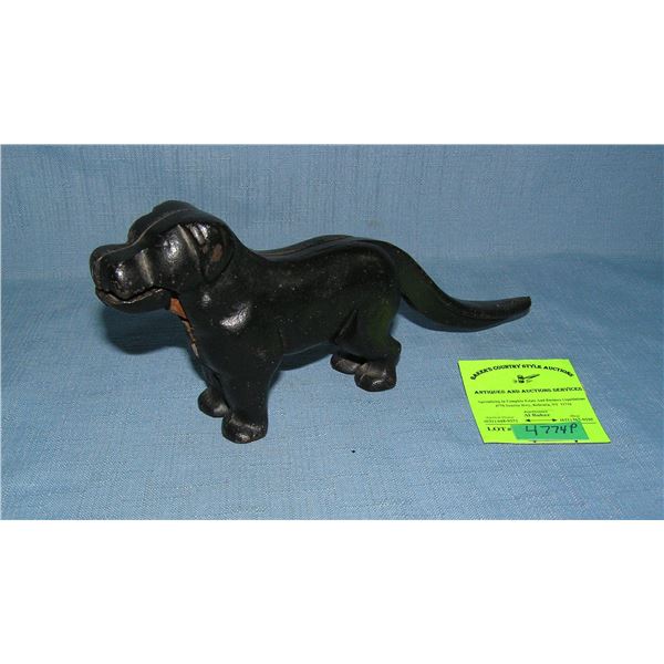 Cast iron dog nut cracker