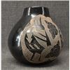 Image 2 : SANTA CLARA POTTERY VASE (JOSE D TAFOYA)