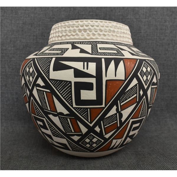 ACOMA POTTERY VASE (VALLO)
